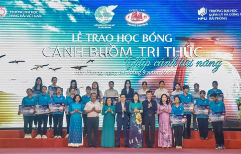 Lễ Trao Học Bổng Cánh Buồm Tri Thức 2023