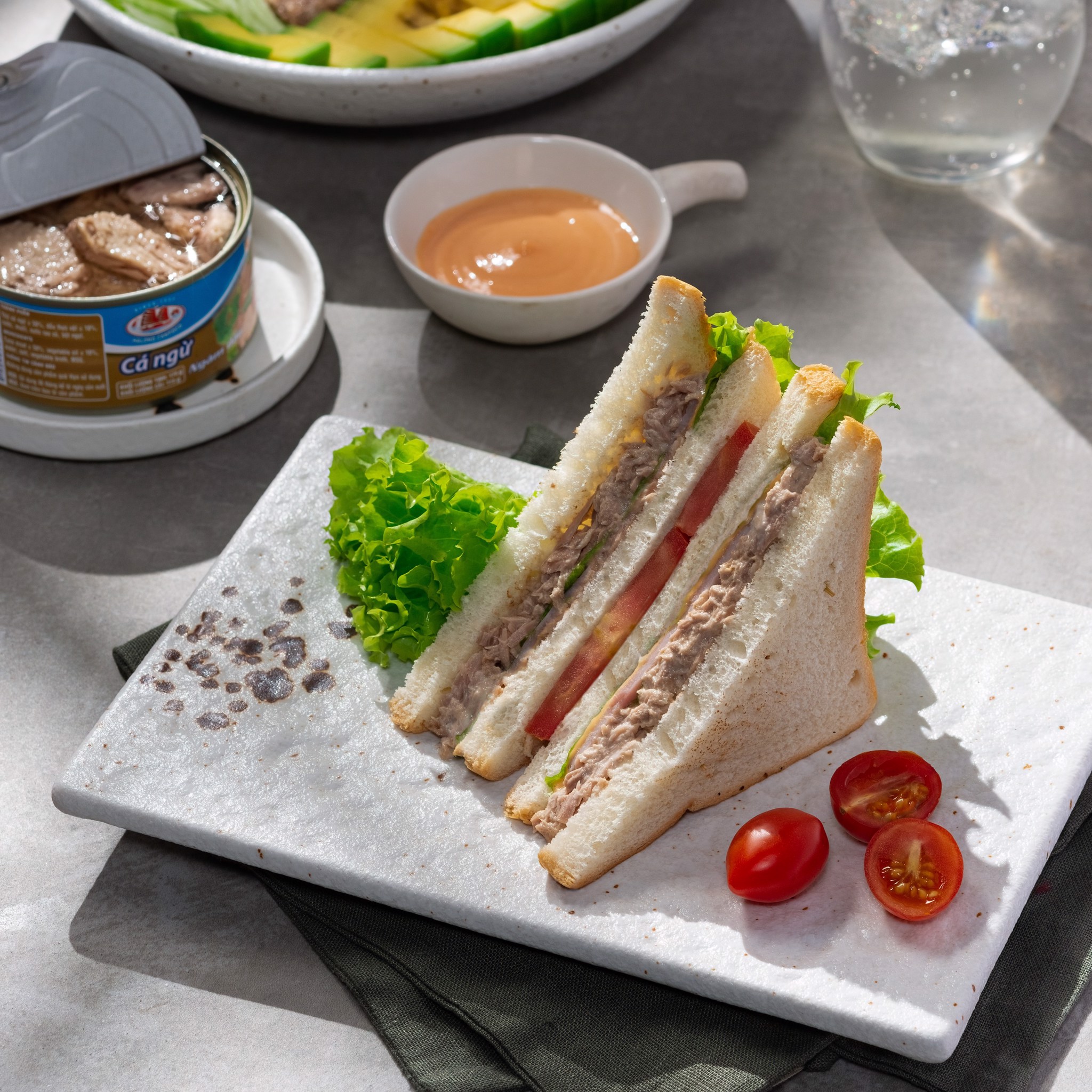 Halong Canfoco Tuna sandwich
