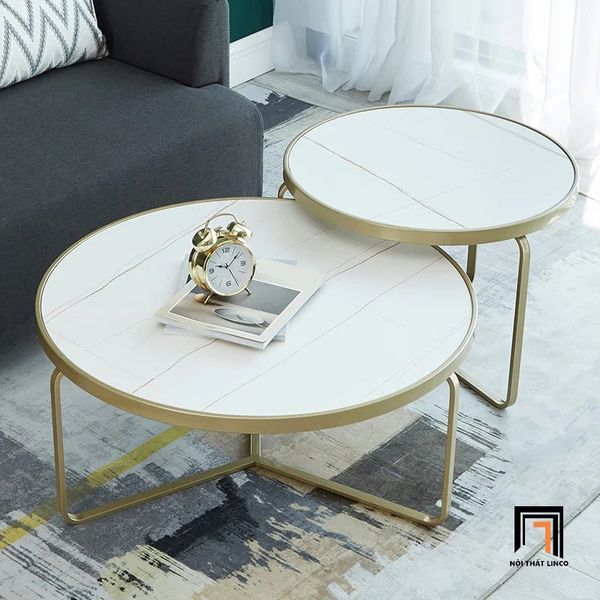 cặp bàn trà mặt đá đen trắng xinh xắn, cặp 2 bàn sofa phòng khách khung chân sắt