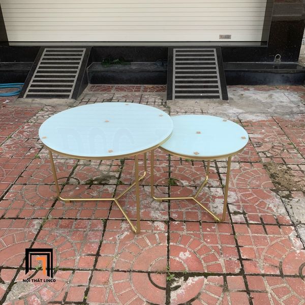 cặp bàn sofa phòng khách kính cường lực, cặp bàn sofa đôi khung chân sắt vàng