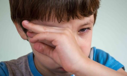 Phát Triển Cảm Xúc Lành Mạnh Giúp Trẻ Vượt Qua Khủng Hoảng Lên Hai