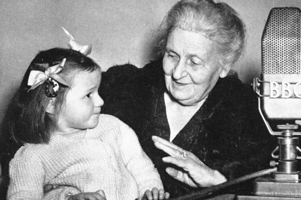 Hình ảnh bà Maria Montessori người sáng lập phương pháp Montessori