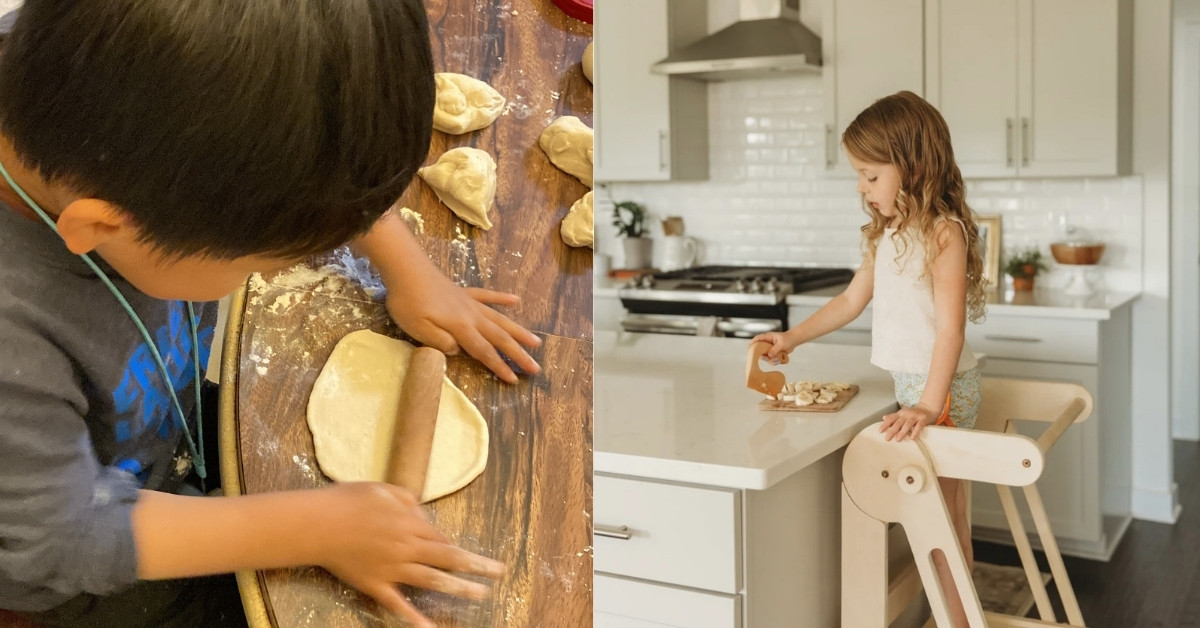 Hình ảnh trẻ chơi đồ chơi gỗ Cán bột và dao gỗ an toàn của Kinderlove