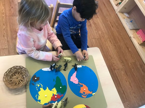 Góc Văn hóa trong Montessori