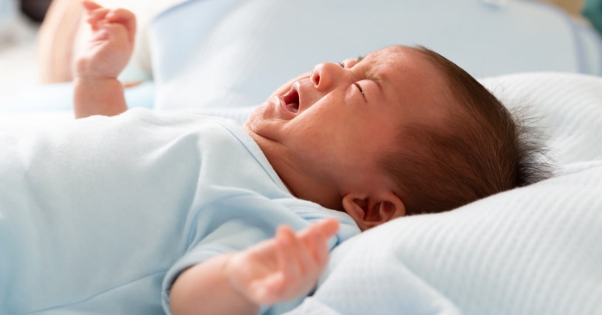 Trẻ bị tiêu chảy thường cảm thấy khó chịu và bất an