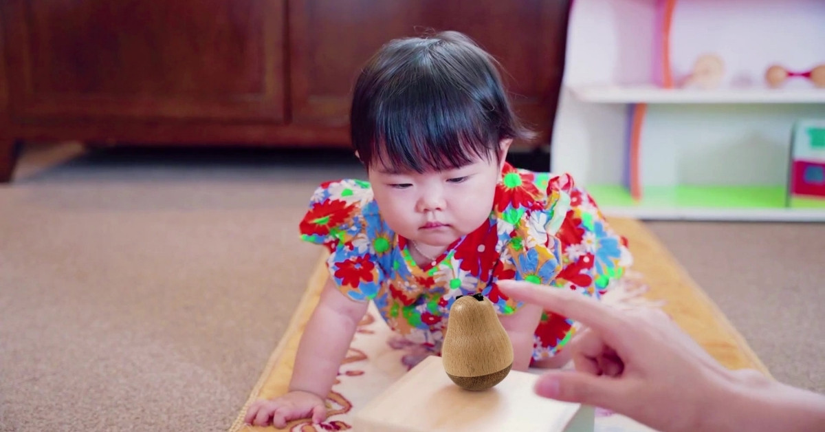 Lựa chọn đồ chơi thông minh phù hợp với tháng tuổi của trẻ