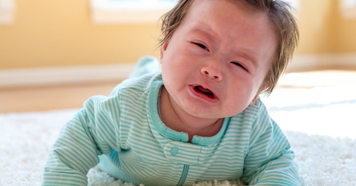 Có một số nguyên nhân khác nhau có thể góp phần vào tình trạng khò khè ở trẻ sơ sinh