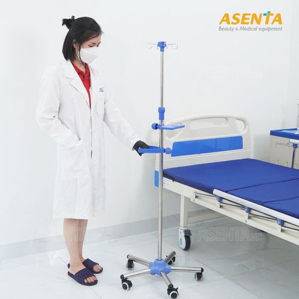 cây truyền dịch cho bệnh viện