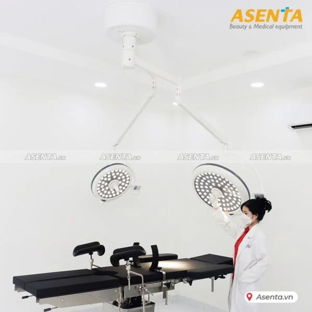 ĐÈN PHẪU THUẬT TREO TRẦN 2 NHÁNH HMSL-700/500 CHUẨN ÁNH SÁNG NHA KHOA