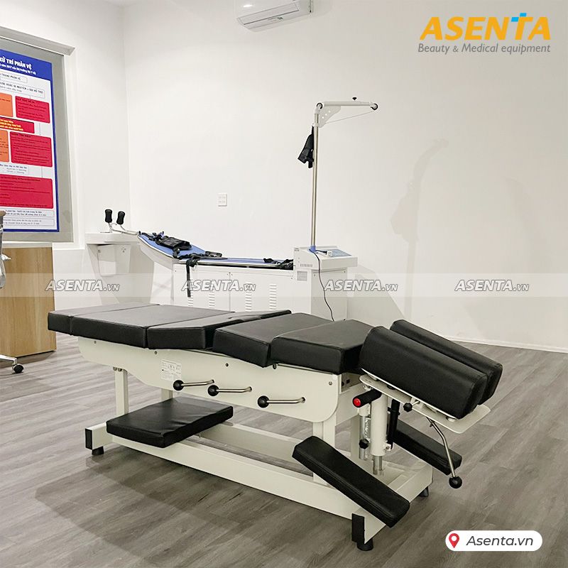 Bàn giao giường chiropractic 6 khúc 4 cần gạt Herab-2010