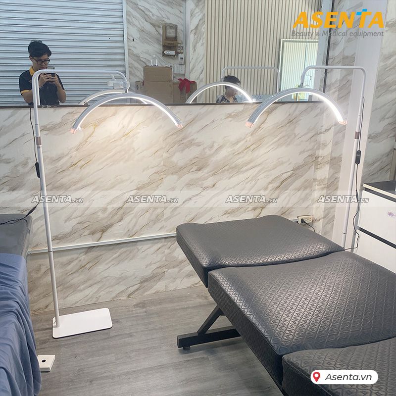 Bàn giao Máy quantumm tím + đèn chữ C diamond