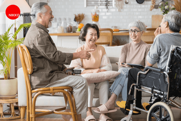 Người cao tuổi nên giữ tinh thần vui vẻ