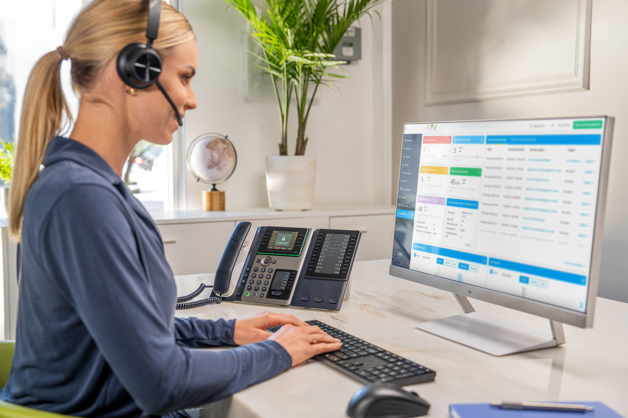 TAI NGHE KHÔNG DÂY BLUETOOTH POLY VOYAGER 4320 UC