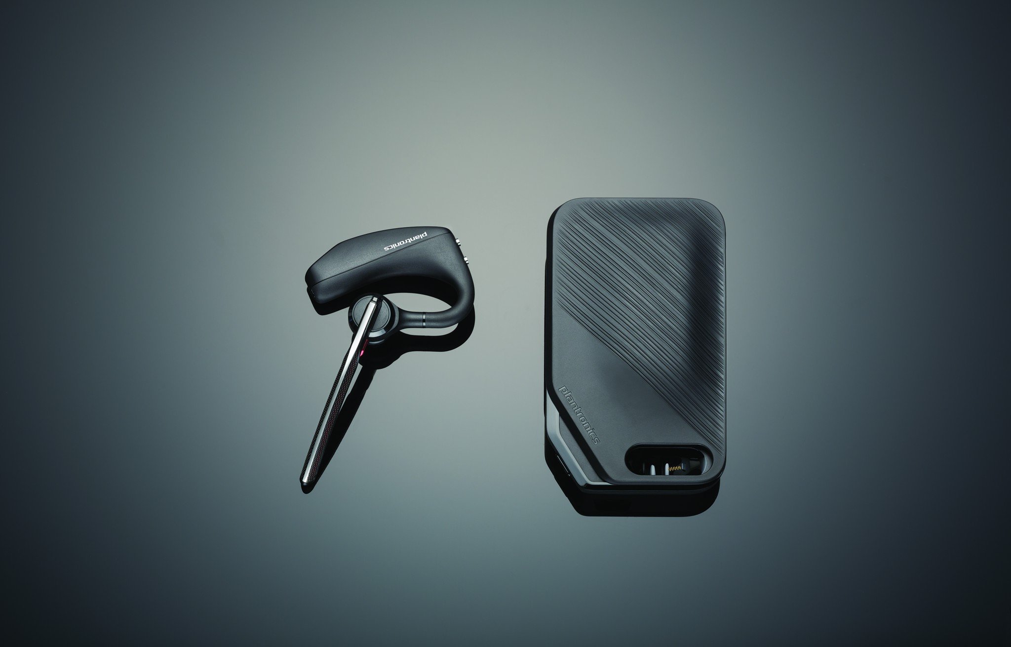 TAI NGHE KHÔNG DÂY BLUETOOTH POLY VOYAGER 5200 UC & BT700