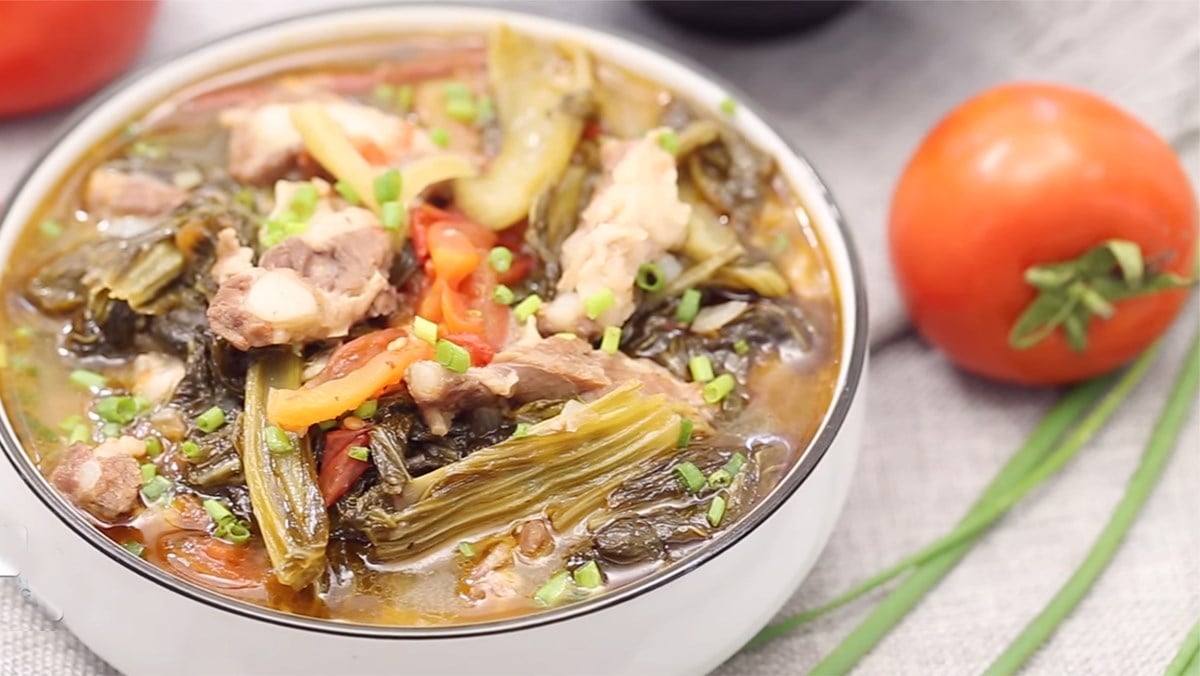 Sườn heo dưa chua