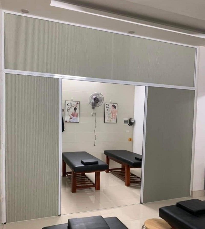 rèm tổ ong ngăn giường Spa