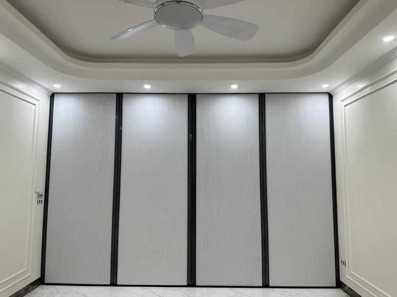 Vách ngăn phòng rèm tổ ong 6