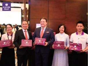 Quốc Khánh Hoa Kỳ Lần Thứ 249 – Quà Tặng Trái Cây Klever Group Kết Nối Việt Nam – Hoa Kỳ