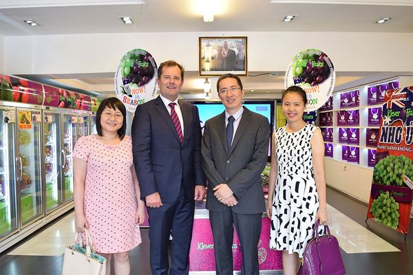 Bộ trưởng Thương mại và Đầu tư Đảng Lao Động Australia thăm Klever Fruit