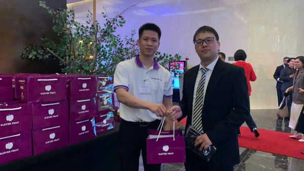 Quốc Khánh Hoa Kỳ Lần Thứ 249 – Quà Tặng Trái Cây Klever Group Kết Nối Việt Nam – Hoa Kỳ
