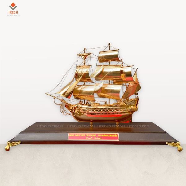 Mô hình thuyền buồm mạ vàng 24k dài 50cm