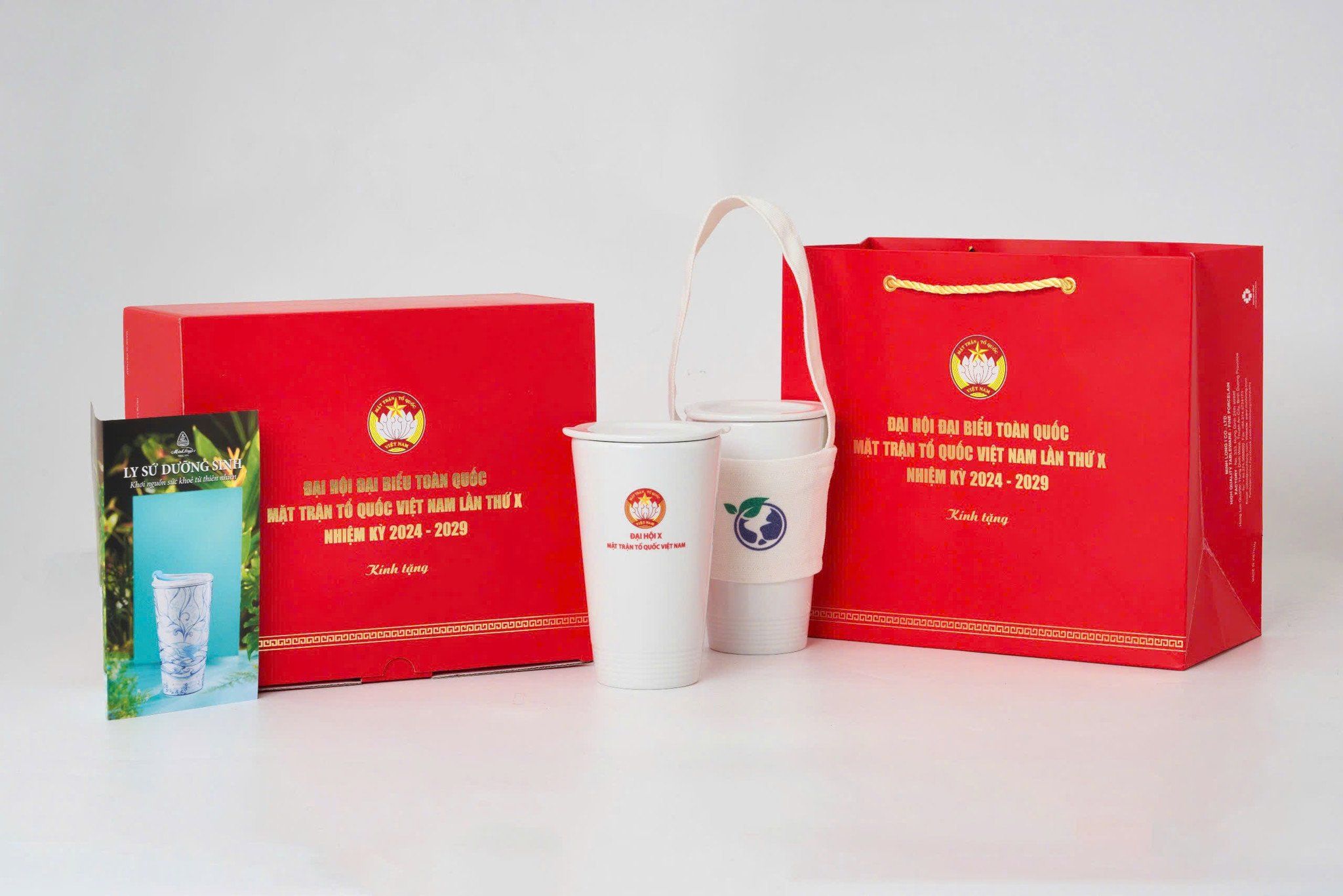 CÙNG NHAU XÂY DỰNG MỘT TƯƠNG LAI BỀN VỮNG