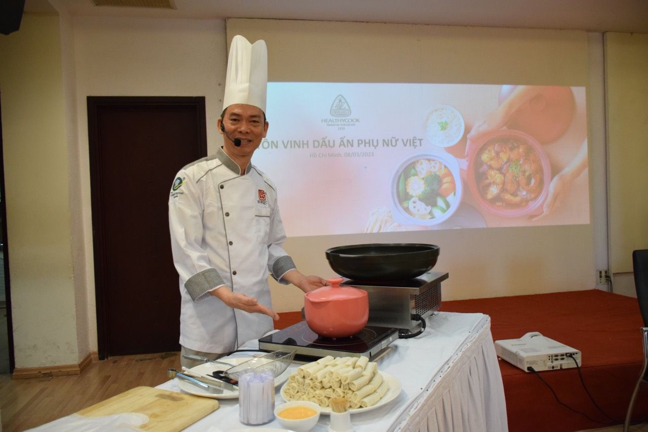 CÙNG HEALTHYCOOK  “TÔN VINH DẤU ẤN PHỤ NỮ VIỆT” NHÂN DỊP 8/3