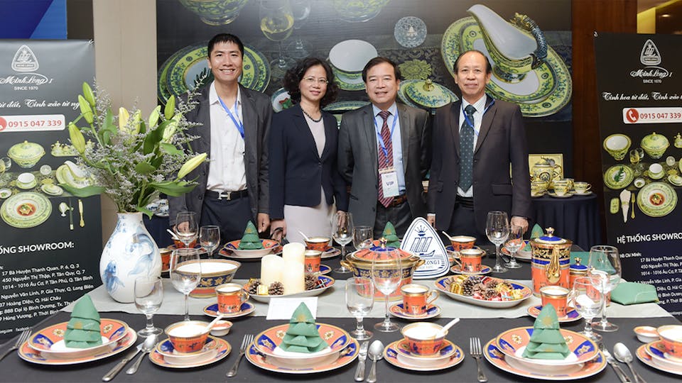 Gốm sứ cao cấp Minh Long I đồng hành cùng Diễn đàn Du lịch Việt Nam 2018