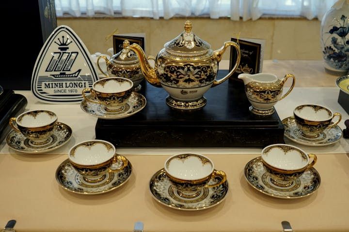 Bộ trà Huyền Liên: Tặng phẩm cho nguyên thủ các quốc gia Asean 2020