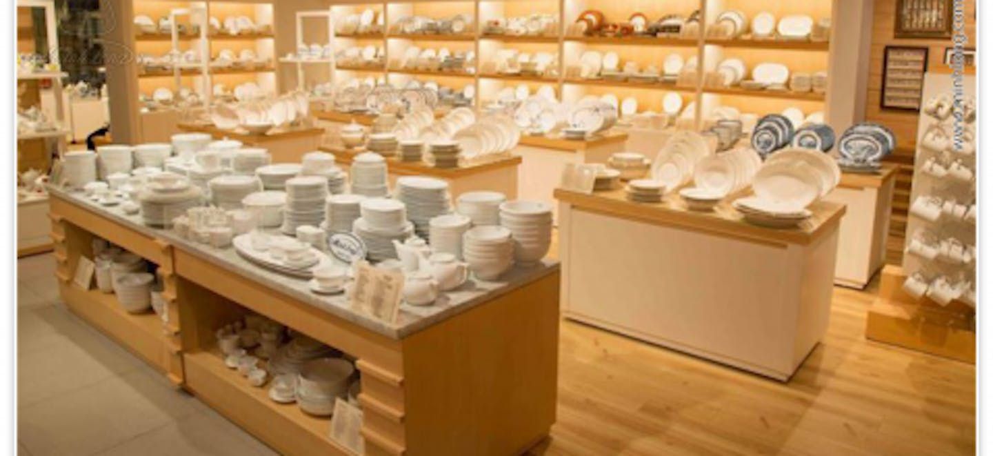 Nhà phân phối khu vực phía Nam của Minh Long khai trương showroom tại Saigon Center