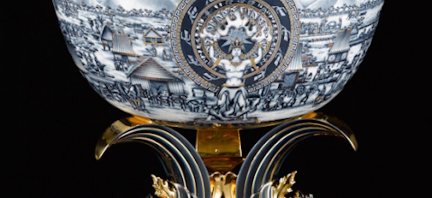 MINH LONG ĐƯỢC XÁC LẬP 3 KỶ LỤC GUINNESS VỀ GỐM SỨ