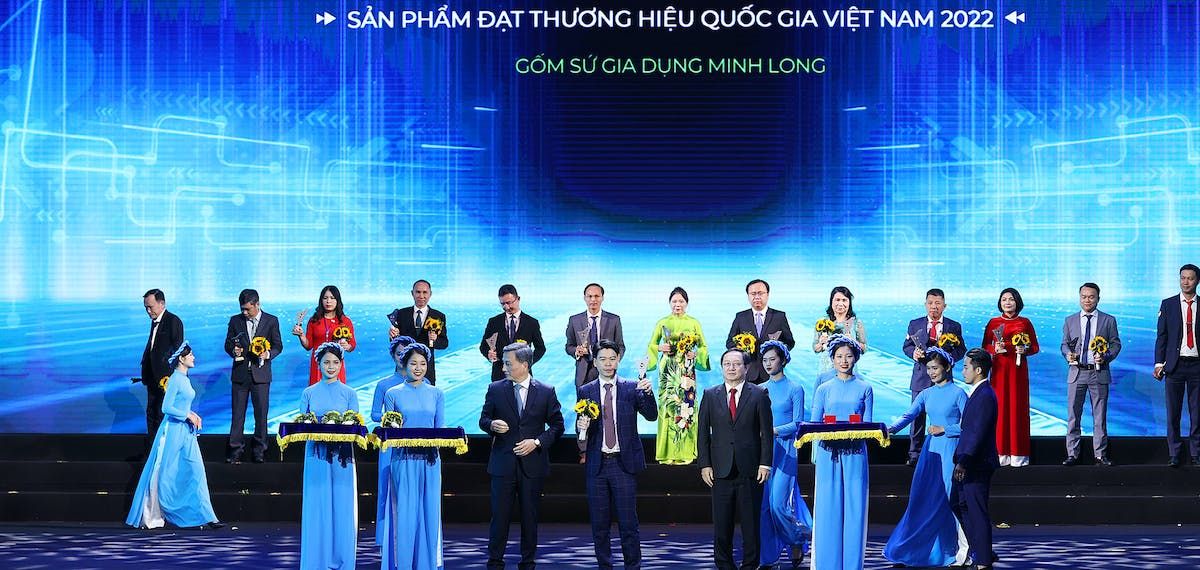 Gốm sứ Minh Long I lần thứ 8 liên tiếp đạt Thương hiệu Quốc gia!