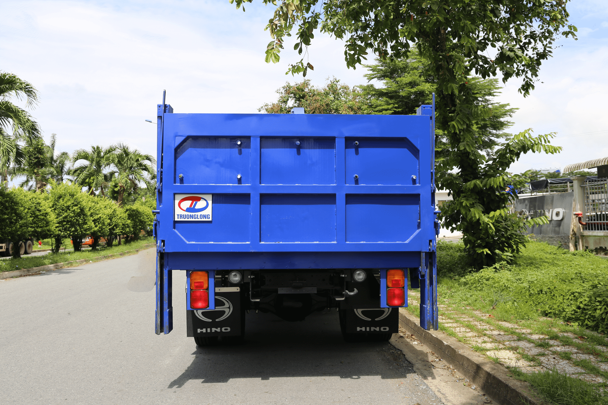 Xe tải cẩu 7 tấn