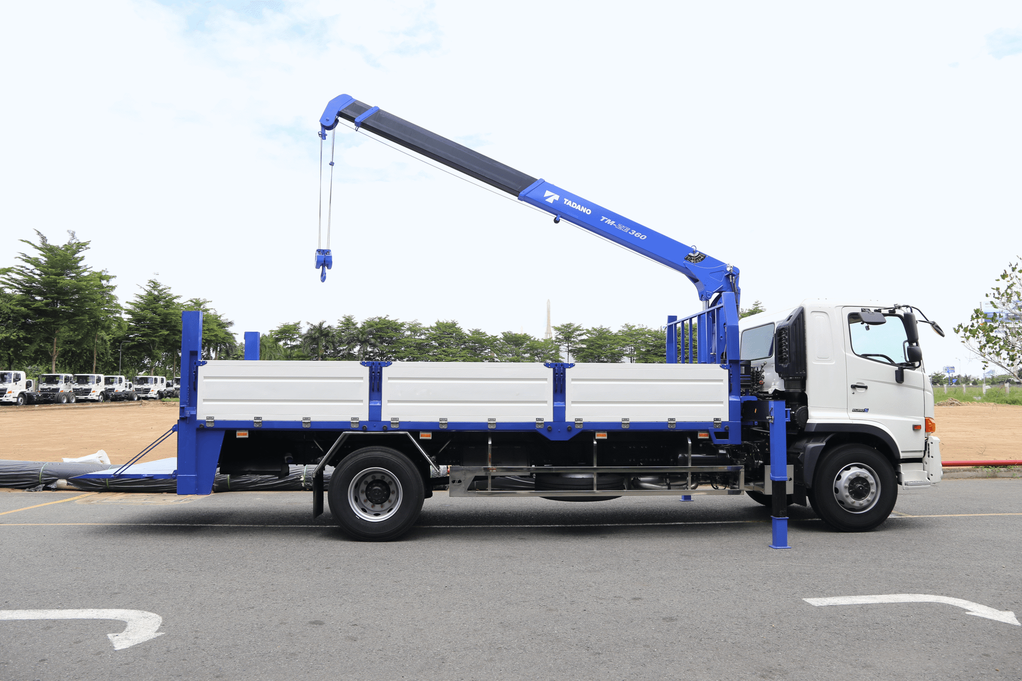 Xe tải cẩu 7 tấn