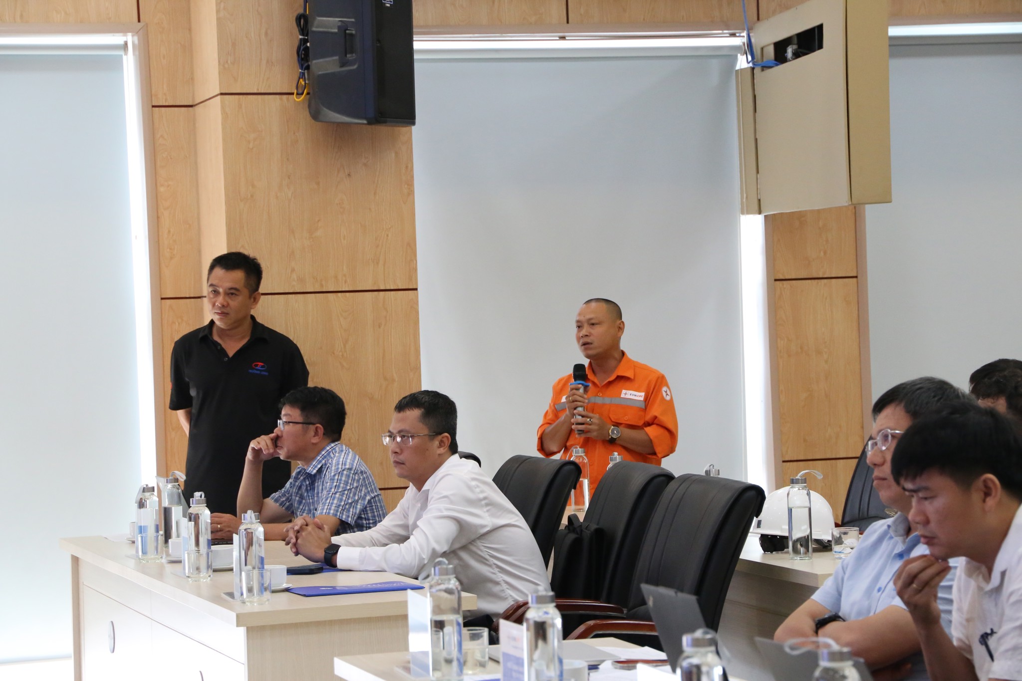 Đào tạo vận hành xe tải cẩu Điện lực miền trung
