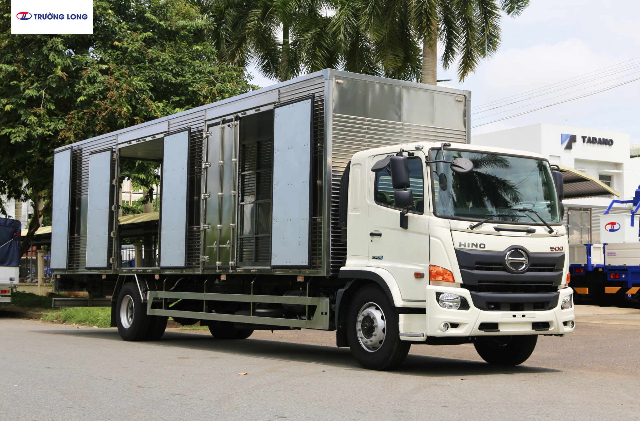 xe thùng kín 7 tấn