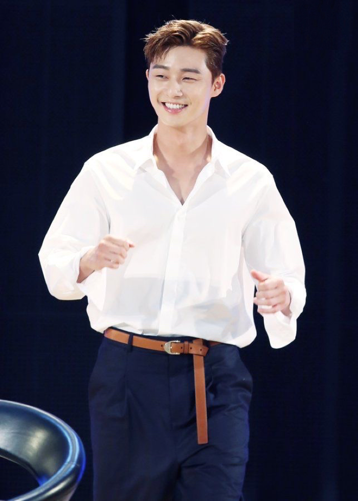 Phong cách thời trang thu hút của Park Seo Joon | outfit 2