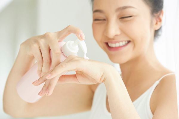 Liệu trình nuôi dưỡng hiệu quả với kem body trắng da