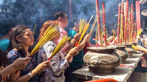 Cultural Etiquette in Vietnam: A Guide for Travelers