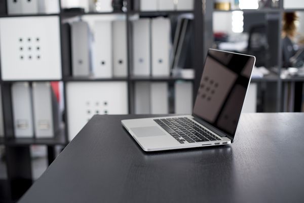 Dịch vụ thu mua máy tính cũ quận 6 tại Vi tính Hoàng Long thế nào?