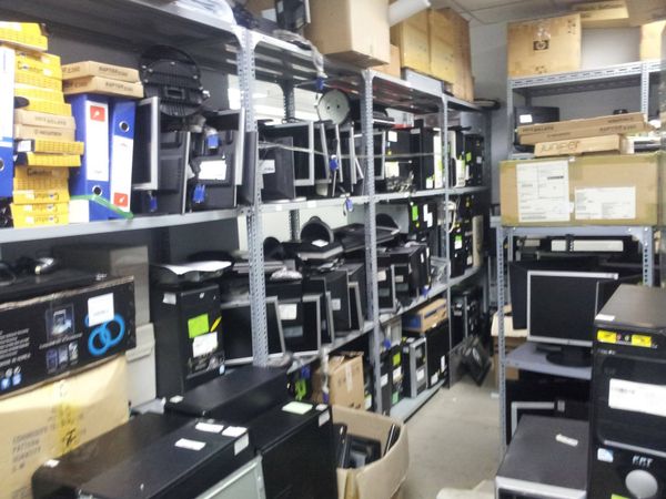 Vi tính Hoàng Long định giá thu mua máy tính cũ Thủ Đức