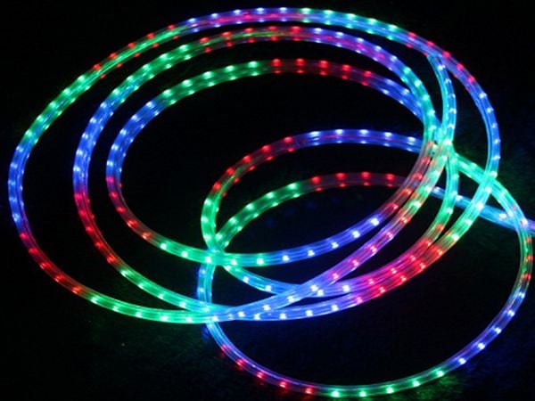 Đánh giá tầm quan trọng của đèn LED RGB trong thiết kế máy tính hiện đại