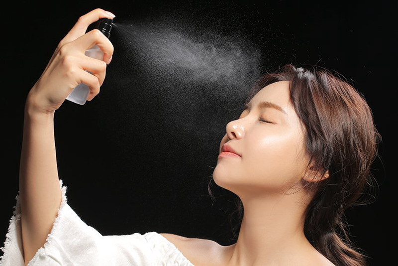 Xịt Khoáng Trước Hay Sau Toner? Cách Xịt Khoáng Hiệu Quả Nhất