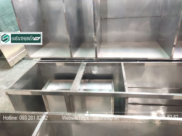 khung tủ bếp inox hộp