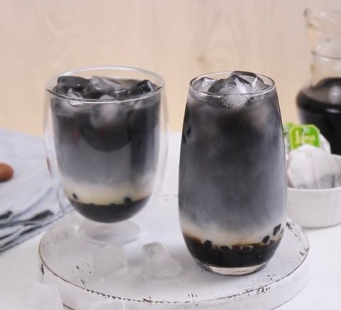 Trà sữa than tre độc đáo, cách làm trà sữa than tre đơn giản, trà sữa hot trend