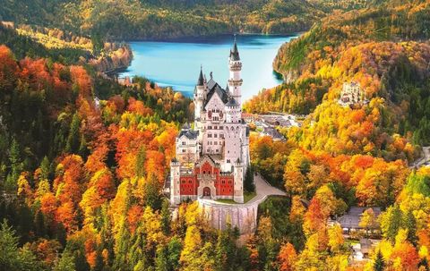 Lâu đài Neuschwanstein: Xứ sở cổ tích xây bởi vị “Vua Điên”