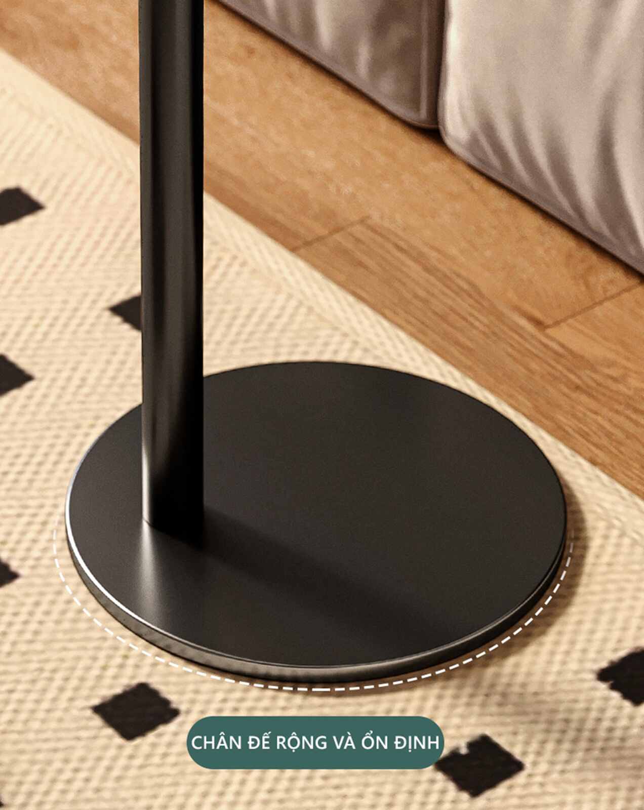 Bàn trà có đế sang trọng