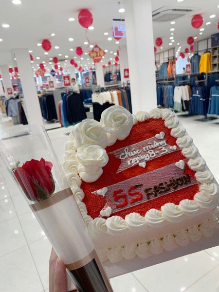 8/3 BÊN ĐẠI GIA ĐÌNH 5S FASHION