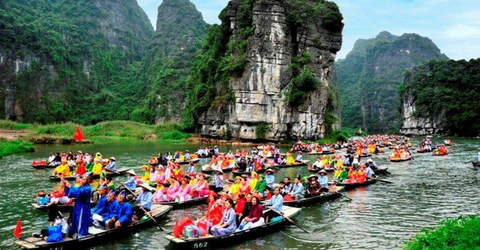 EXPLORE CULTURAL - RELIGIOUS HERITAGE TOURISM IN VIETNAM