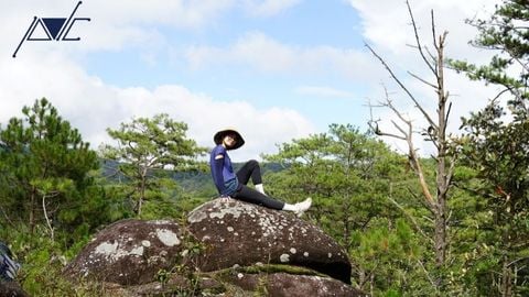 CHUẨN BỊ GÌ KHI CHINH PHỤC ĐỈNH BIDOUP? KINH NGHIỆM TREKKING AN TOÀN VÀ TRỌN VẸN